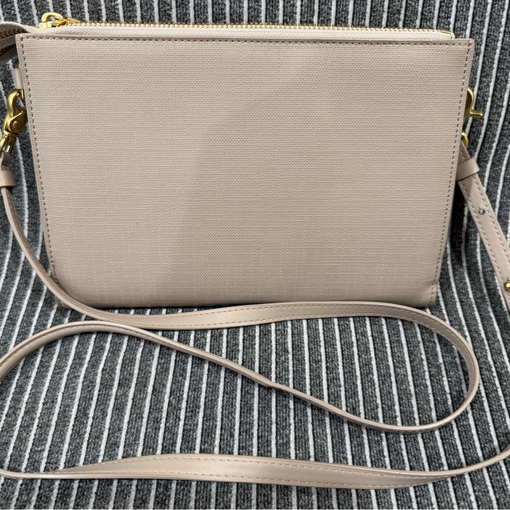 Dagne Dover Crossbody Clutch